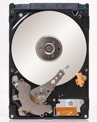 Momentus XT представляет собой жесткий диск на 250 или 500 Гбайт, объединенный с твердотельным накопителем на 4 Гбайт