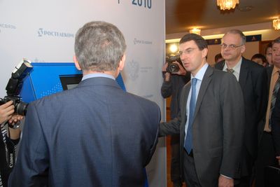 Игорь Щеголев отметил заслуги «Ростелекома» в построении электронного правительства и осмотрел предложенные компанией технические решения