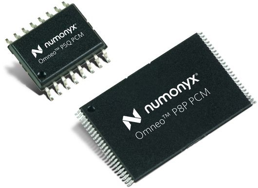 Компания Numonyx приступила в прошлом году к производству микросхем PCM Omneo емкостью 128 Мбит. Фото: Numonyx