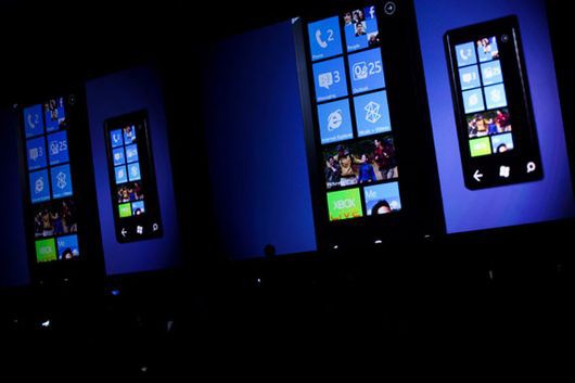 Аудитория MIX11 с большим энтузиазмом встретила демонстрацию возможностей новой версии мобильной операционной системы Windows Phone. Фото: Microsoft