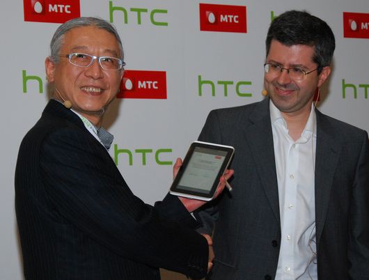Фред Лью ждет удвоения рыночной доли HTC в России, а Михаил Герчук — революции на рынке мобильного Интернета