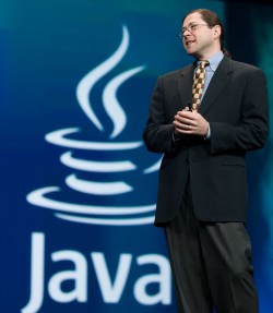 По-видимому, на мнение присяжных не повлиял и пост в блоге Джонатана Шварца, генерального директора Sun, в котором он поздравил Google с выпуском Android и заявил, что это положительное событие для Java