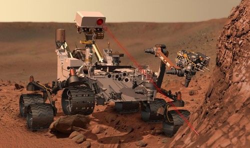 Роботизированная рука будет брать образцы грунта и расчищать марсоходу путь. Источник: NASA