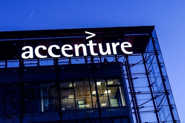Бизнес Accenture в России передали местному руководству
